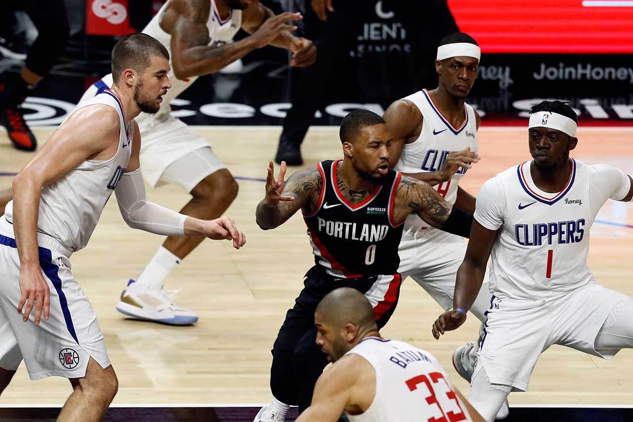 里拉德(中)在本季的比賽中多次受傷，但他還是很少缺賽，而且在場上總是勇往直前，絕不退縮。 歐新社資料照片